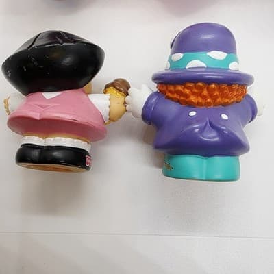 Mattel Fisher Price Little People Figures Lot of 5 PVC Boy Girl Clown 2007, 2003 - Thumbnail 4