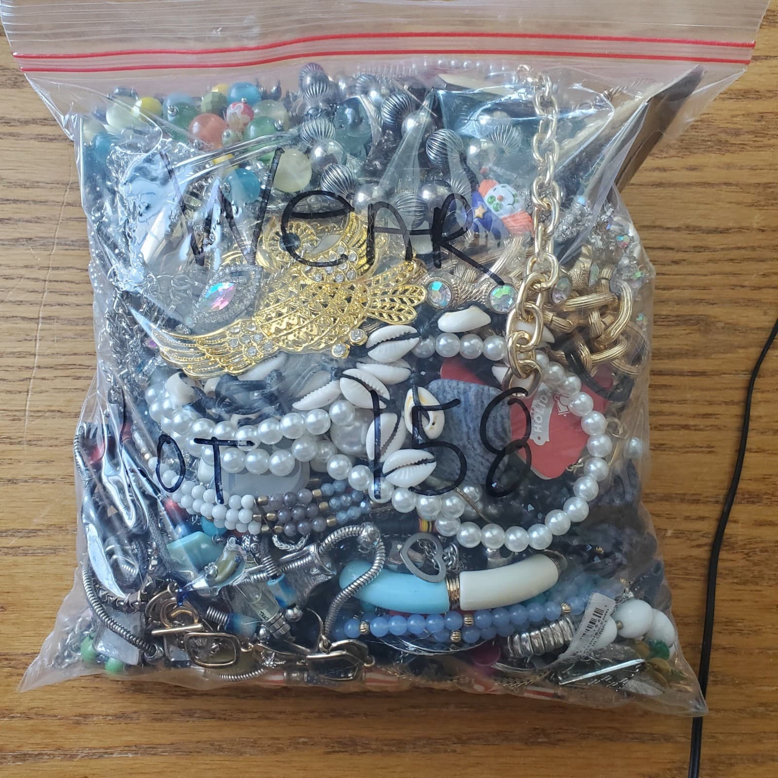 7+ LB Jewelry Lot Mostly Wearable or Resellable Necklace Earrings Vtg/Modern 158 - Thumbnail 3