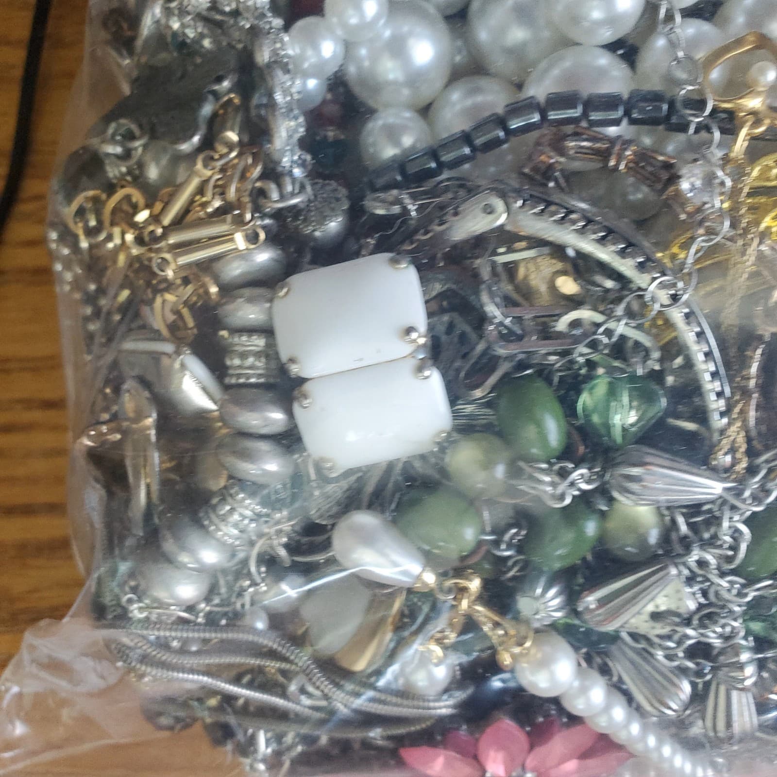 7+ LB Jewelry Lot Mostly Wearable or Resellable Necklace Earrings Vtg/Modern 158 - Thumbnail 9