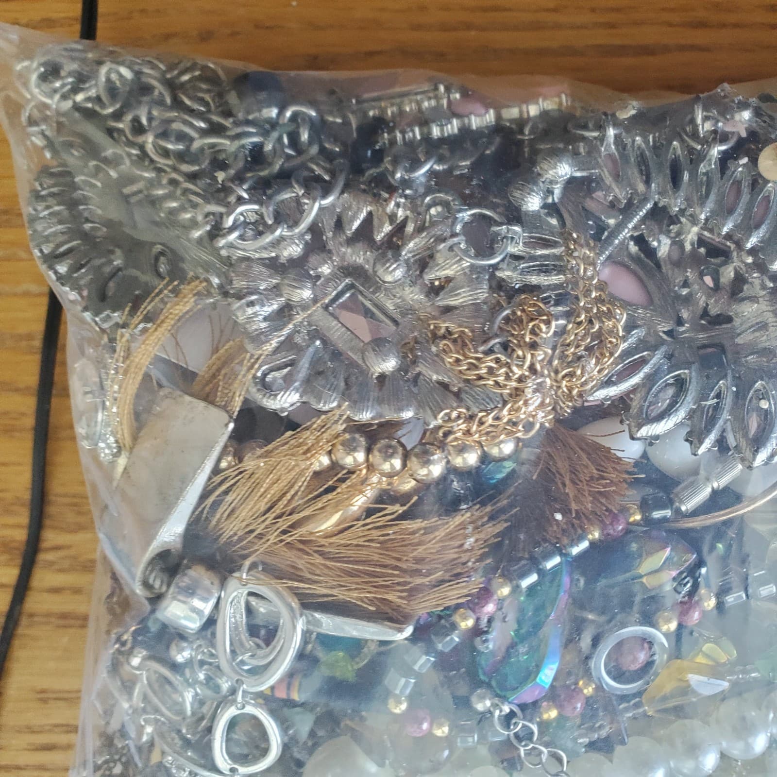 7+ LB Jewelry Lot Mostly Wearable or Resellable Necklace Earrings Vtg/Modern 158 - Thumbnail 12