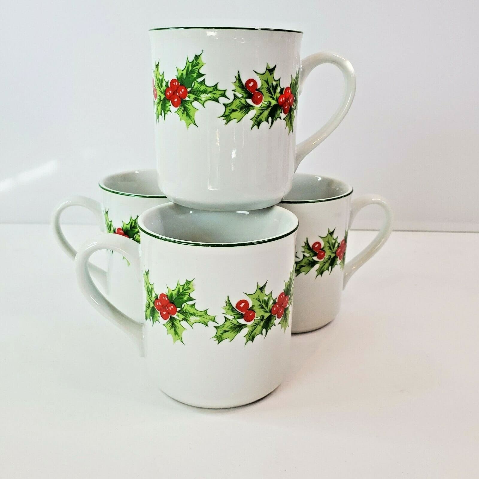 Schmidt Porcelana Brasil Holly Christmas Collectible Coffee Tea Cup Mugs Set 4