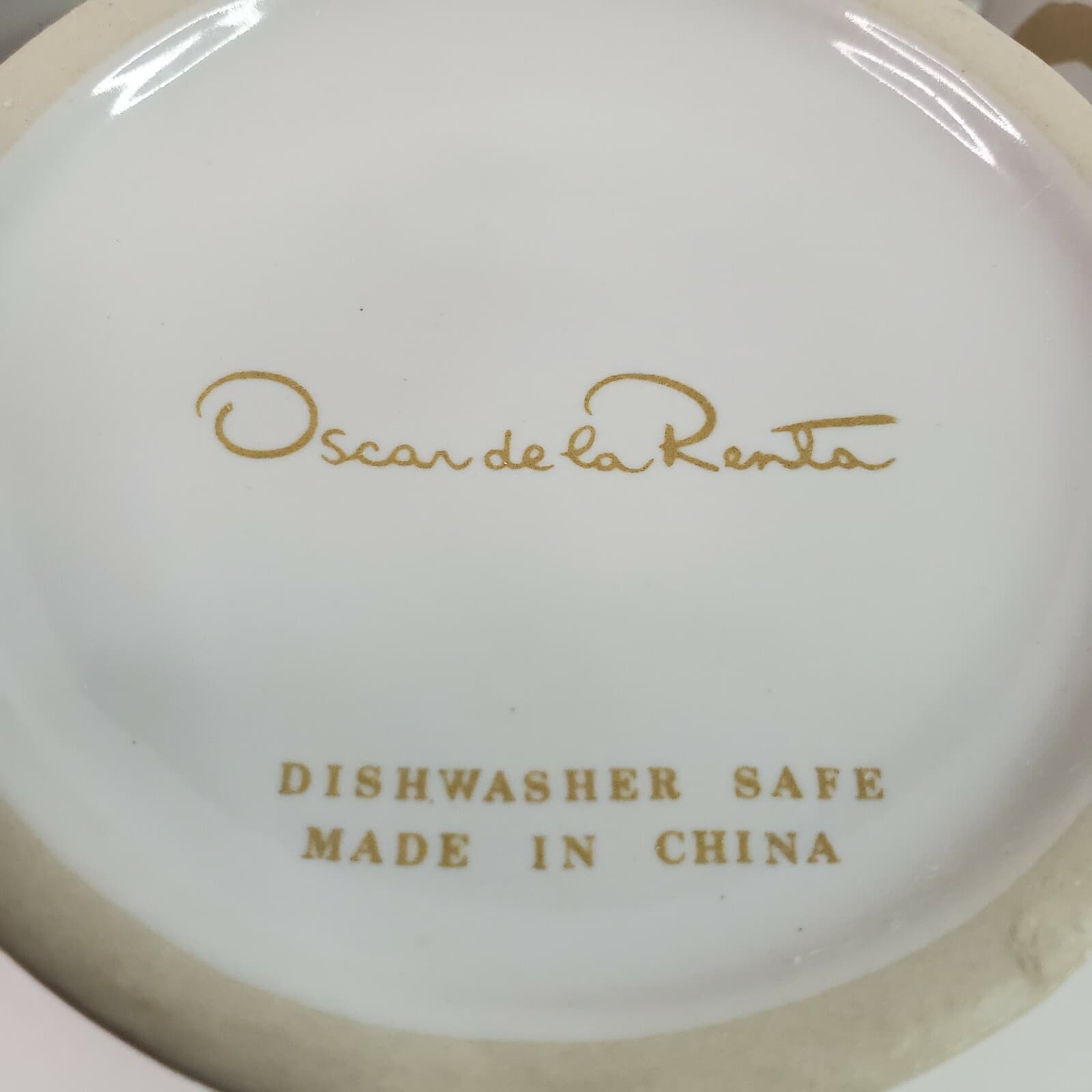 Oscar De La Renta Coffee Tea Cups Mugs White with Gold Swirl Set Of 4 - Thumbnail 6