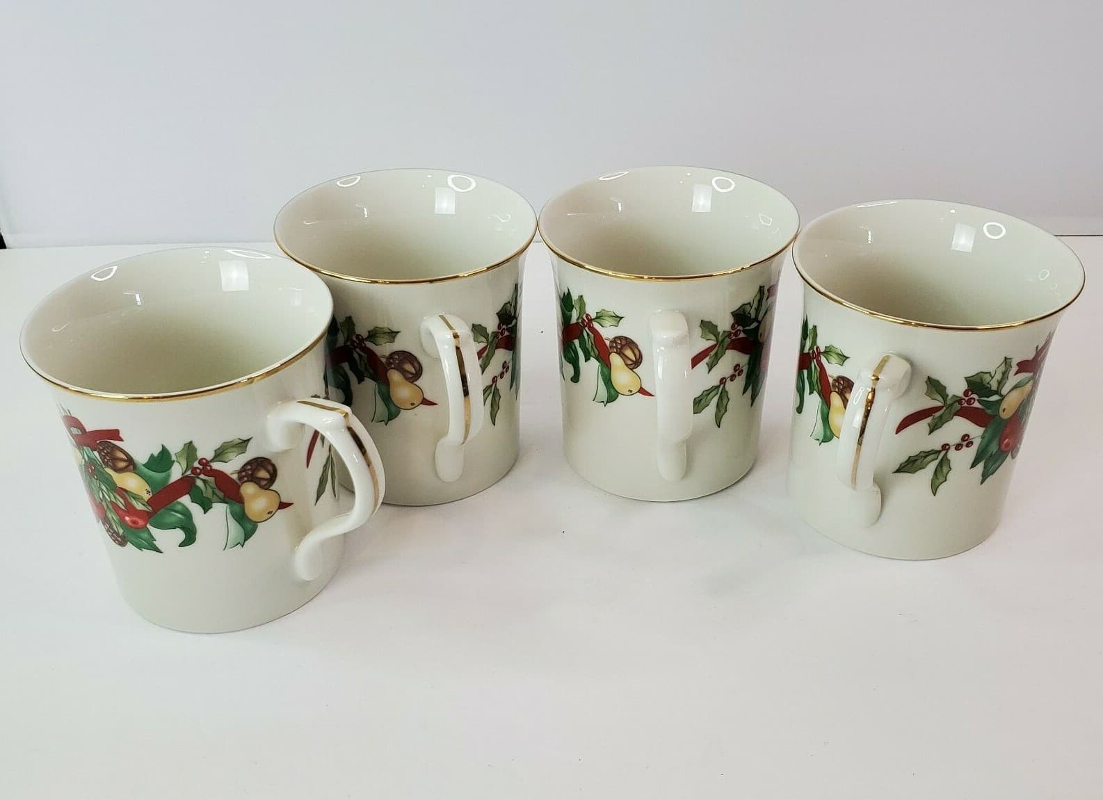 AMC N.Y N.Y Fruits Ribbons Holly Pear Apple Christmas Mugs Cups Gold Trim Set 4 - Thumbnail 3