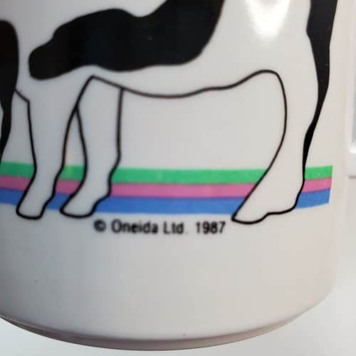 Vintage 1987 Oneida Ware Melamine Mugs Plastic Cups Cow Graphics Lot of 4 Taiwan - Thumbnail 3