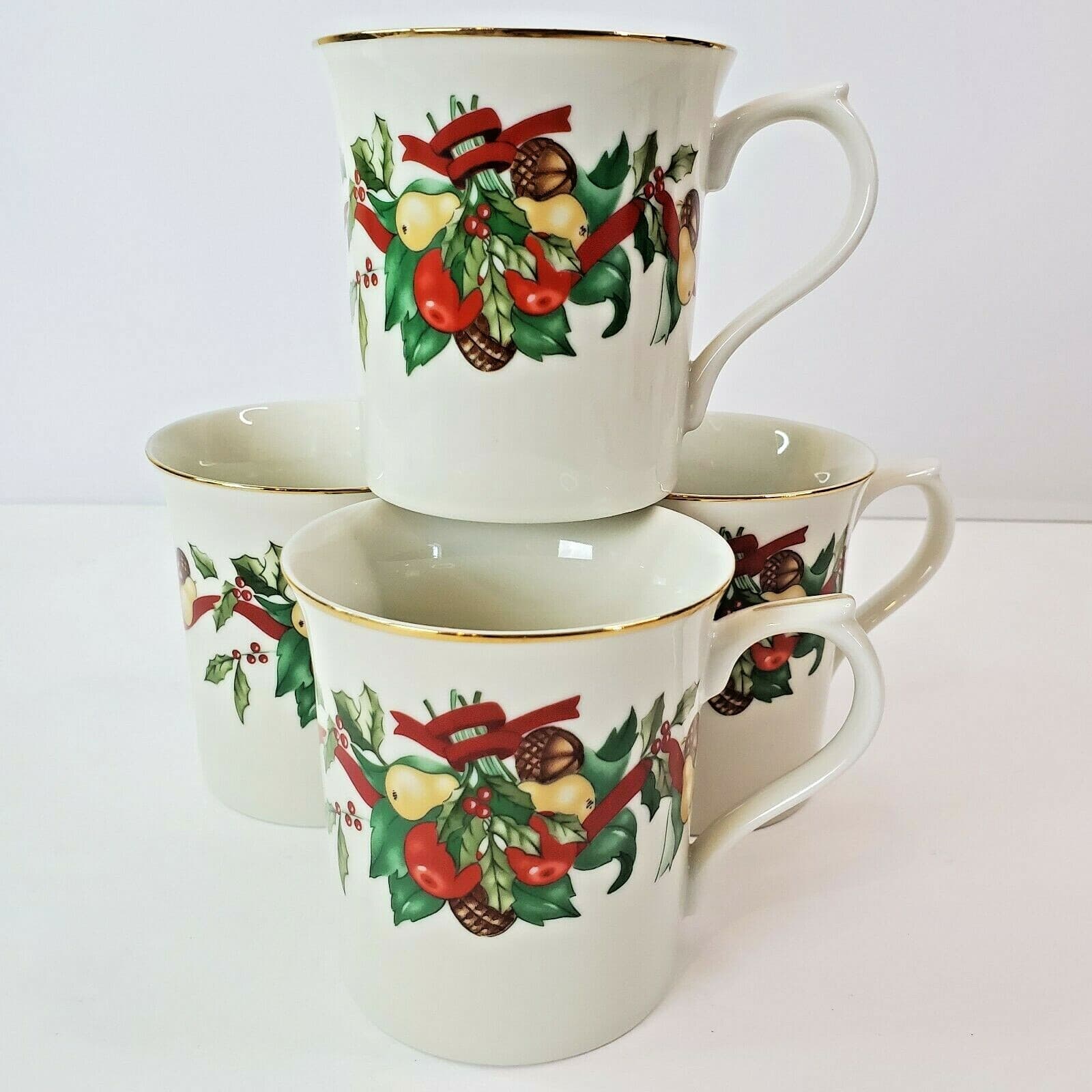 AMC N.Y N.Y Fruits Ribbons Holly Pear Apple Christmas Mugs Cups Gold Trim Set 4