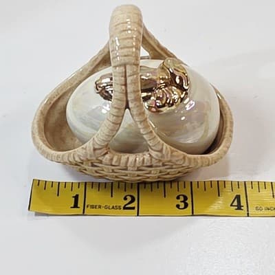 Vintage Hobbyist Pearlized Ceramic Jesus Praying Hands Egg with Basket 3.75" - Thumbnail 7