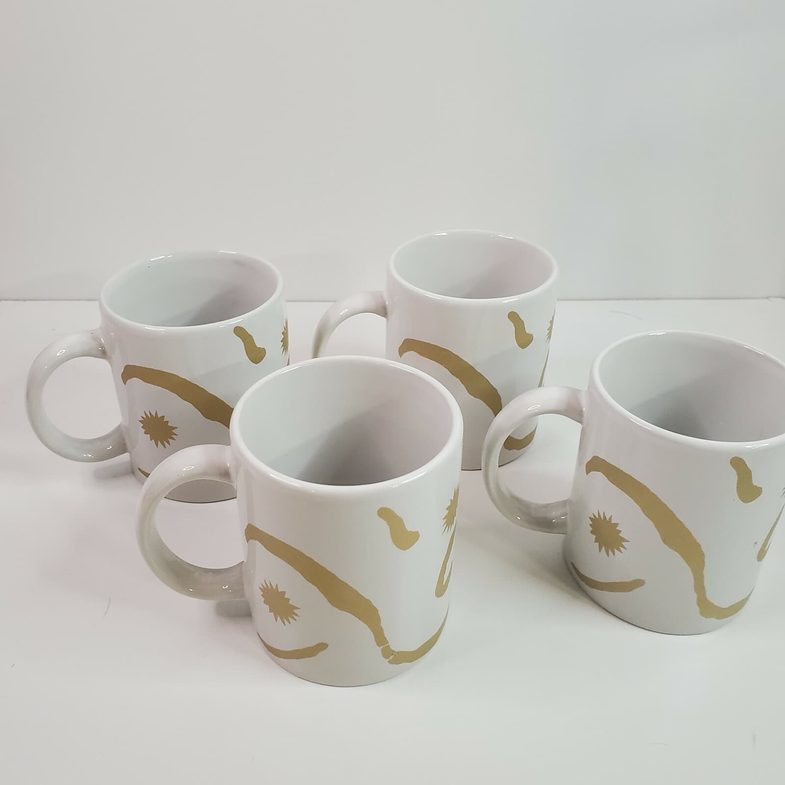 Oscar De La Renta Coffee Tea Cups Mugs White with Gold Swirl Set Of 4 - Thumbnail 4