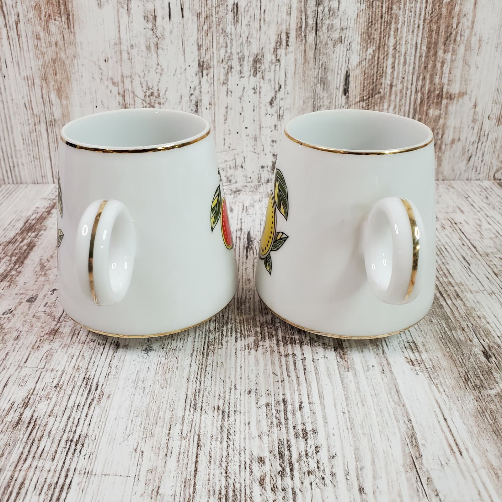 Vintage Mid Century Modern Graduated Ceramic Mugs Cups Apple Design Set of 2 - Thumbnail 4