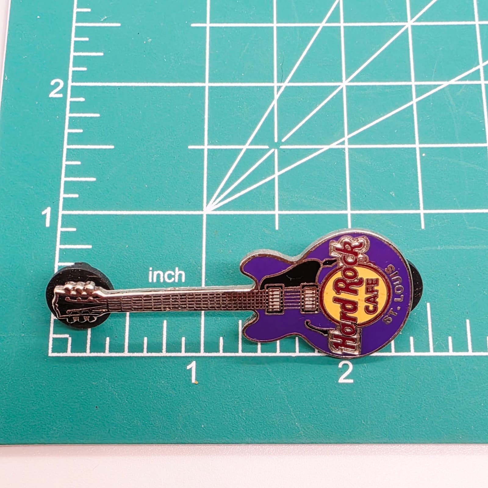 Vintage Hard Rock Cafe St. louis Silver Tone and Enamel Guitar Brooch Pin - Thumbnail 5