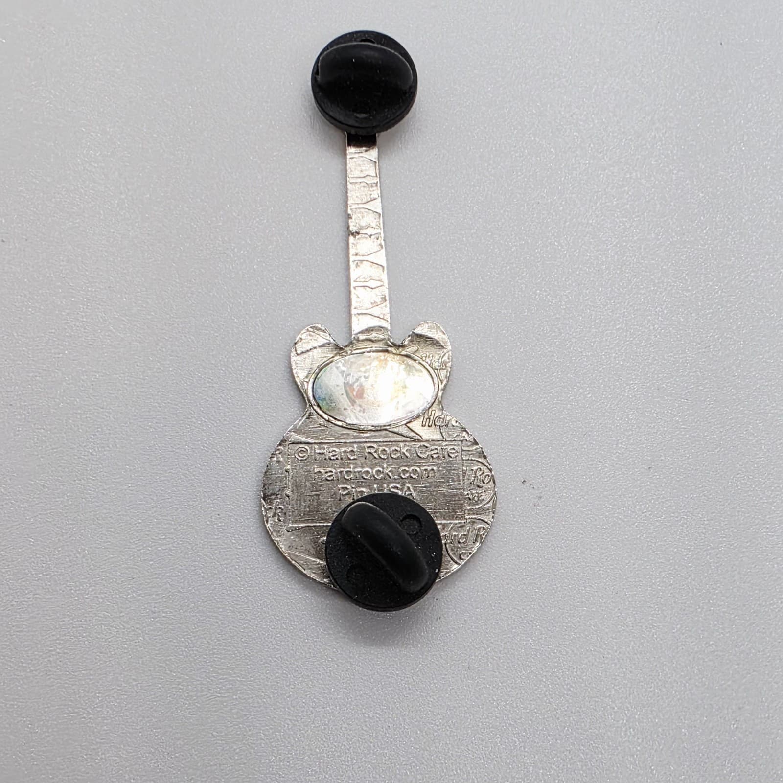 Vintage Hard Rock Cafe St. louis Silver Tone and Enamel Guitar Brooch Pin - Thumbnail 2