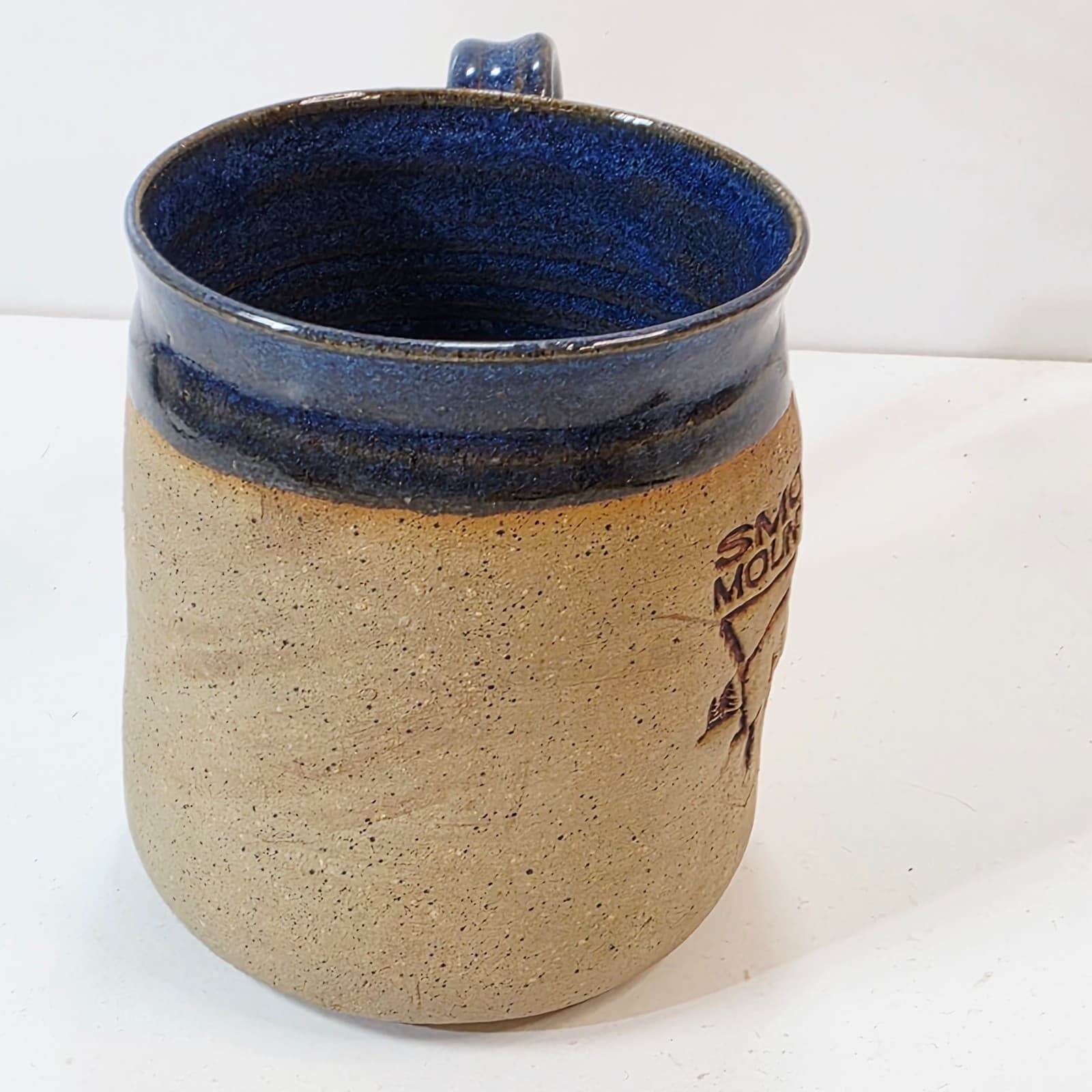 Studio Pottery Handcrafted Glazed Mug Smoky Mountain Emblem Signed D Howard - Thumbnail 2