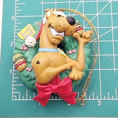 Vintage Scooby Doo Christmas Ornament Wreath Scooby Snacks Hanna Barbera 1998 - Thumbnail 7