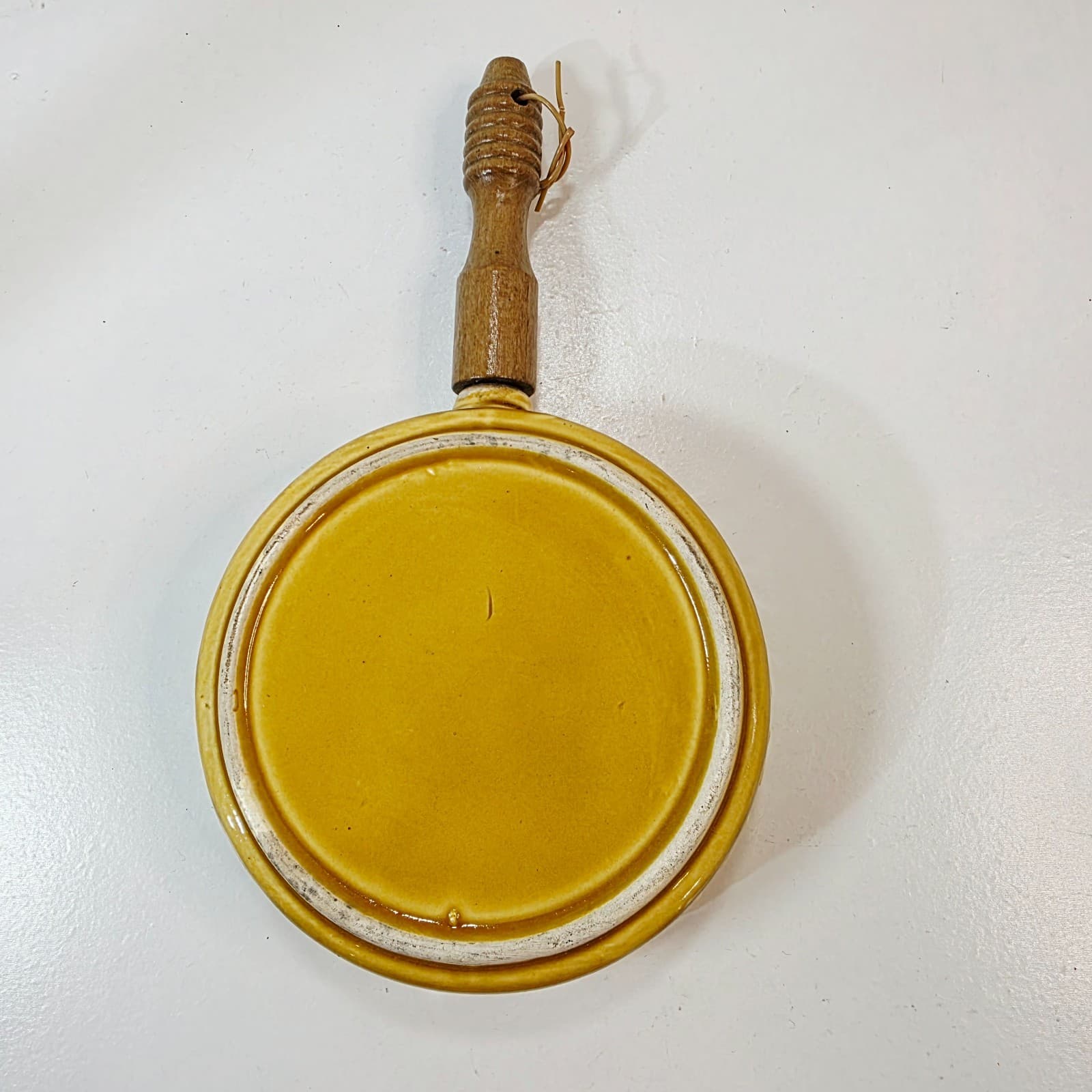 Vintage Ceramic Hanging Pan With Bird Design Wooden Handle Kitchen Wall Decor - Thumbnail 4