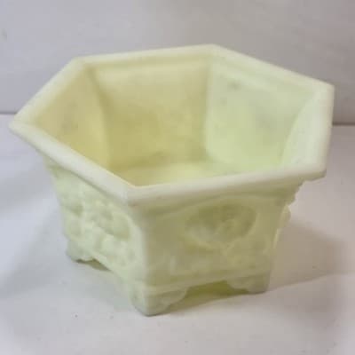 Vtg Fenton Uranium Vaseline Satin Custard Glass Hexagon Floral Footed Planter