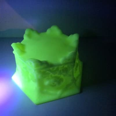 Vtg Fenton Uranium Vaseline Satin Custard Glass Hexagon Floral Footed Planter - Thumbnail 5
