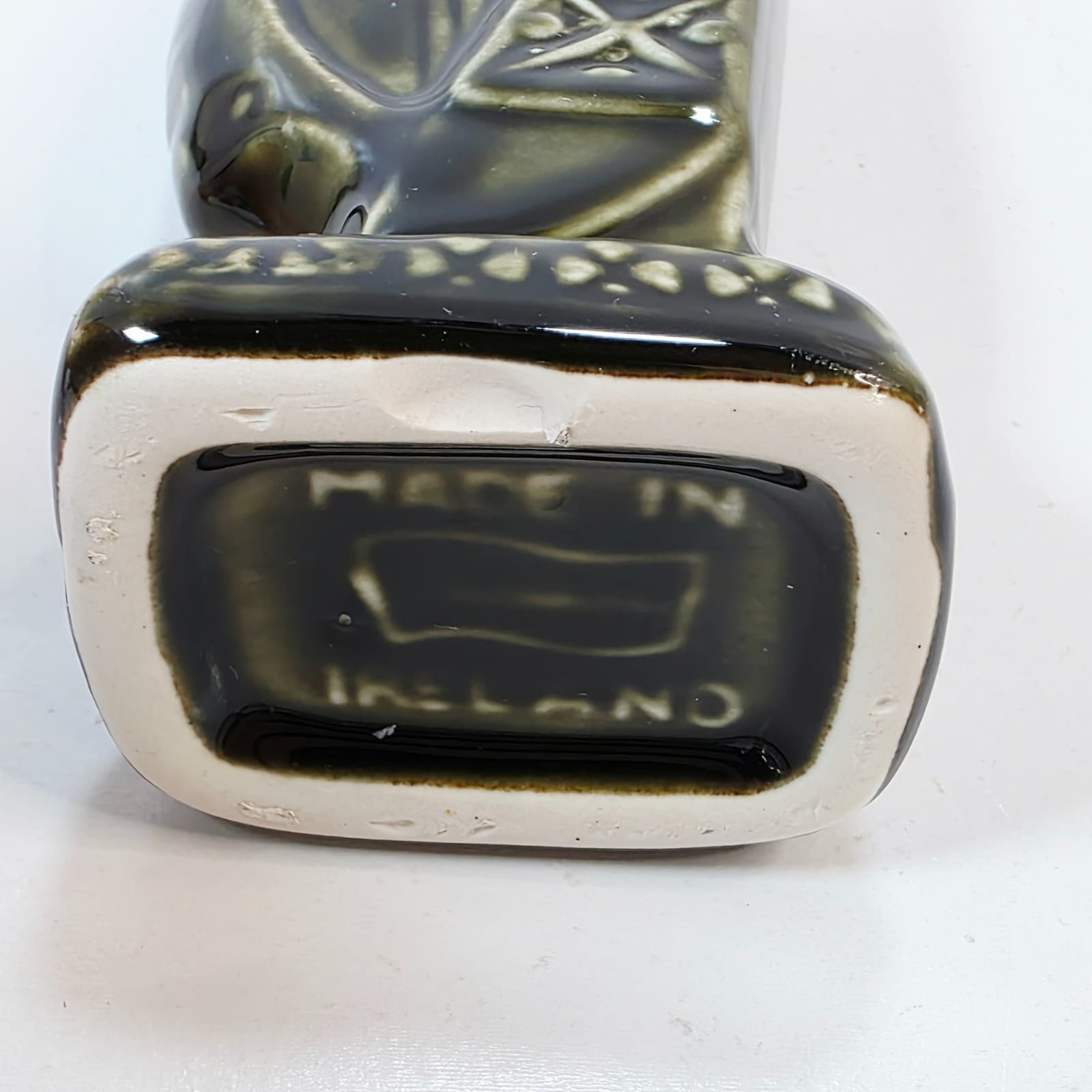 Vintage Green Glazed Ireland Ceramic Small Harp Vase Marked Made In Ireland 5" - Thumbnail 7