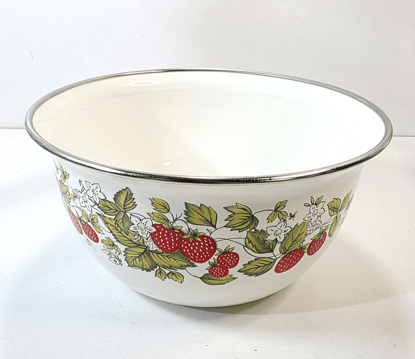 Vintage Strawberry Enamelware Enamel Ware Mixing Bowl 7” Diameter