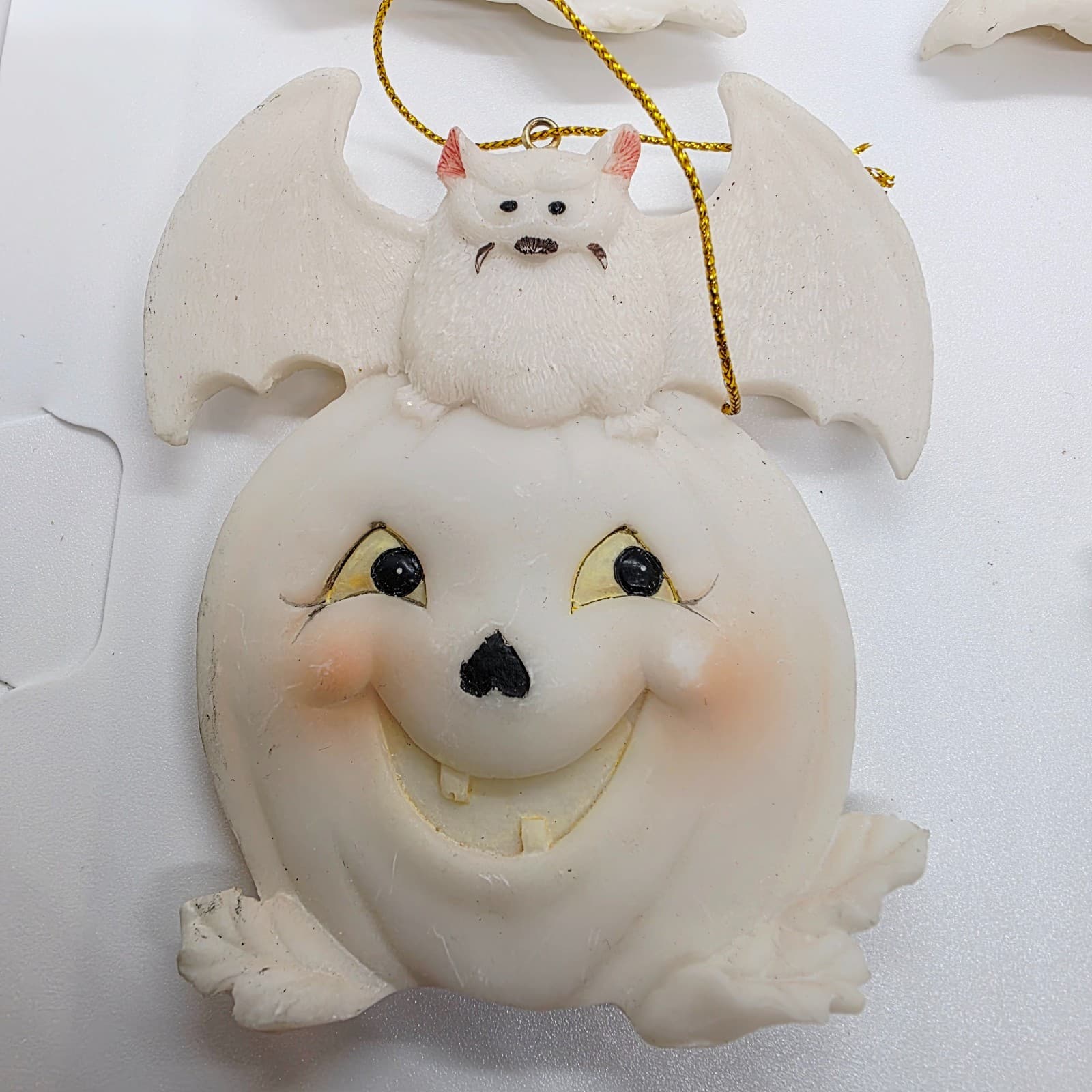 4 Vintage Ceramic Resin Halloween Ornaments Witch Bat Cats Pumpkin Off White - Thumbnail 2