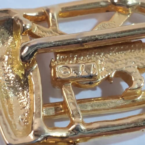 Vintage JJ Jonette Gold Tone Metal Cat Climbing on Birdcage Parrot Brooch Pin - Thumbnail 4