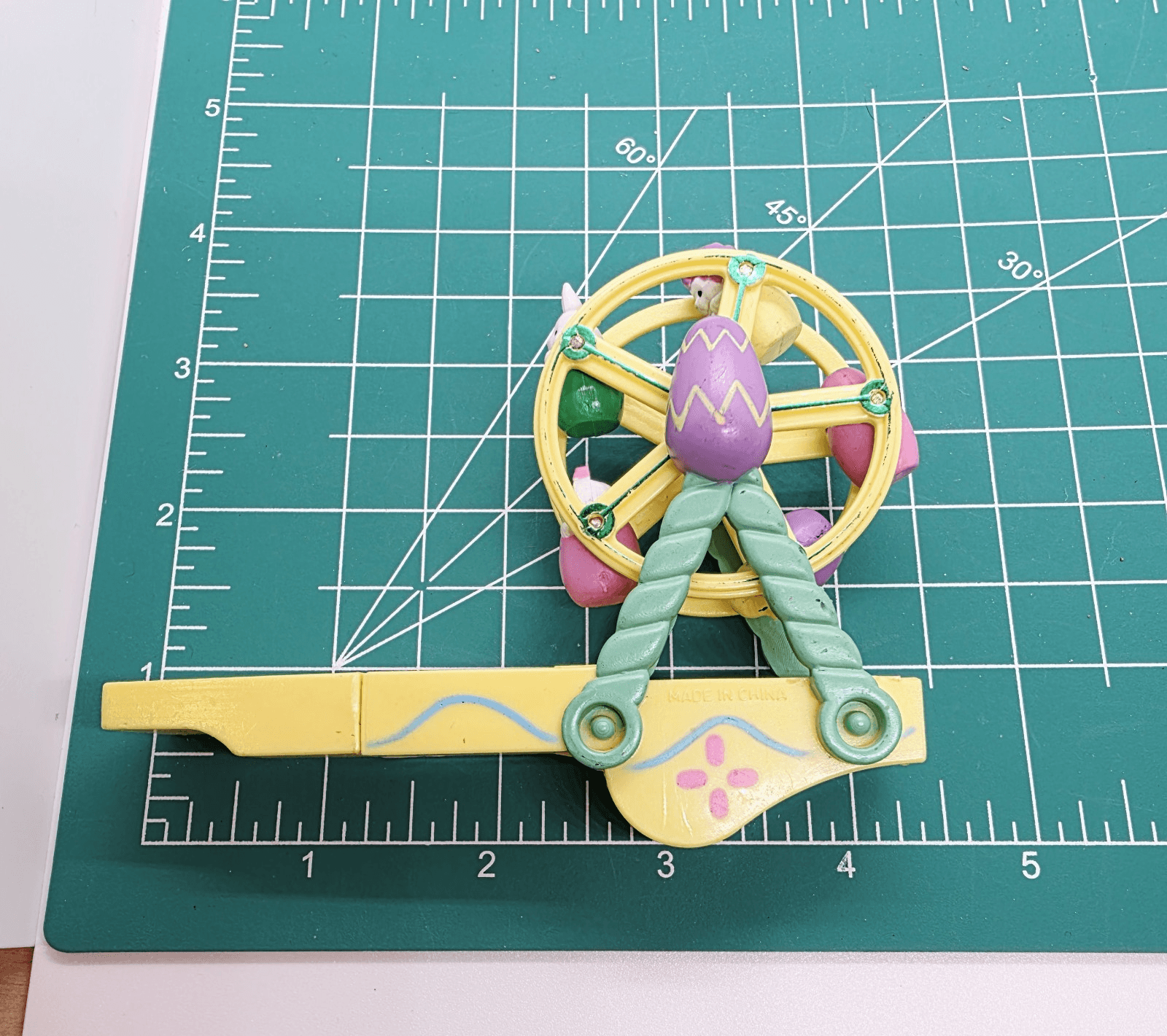 Vintage Children’s Easter Ferris Wheel Whistle Toy State Made in China Plastic - Thumbnail 8