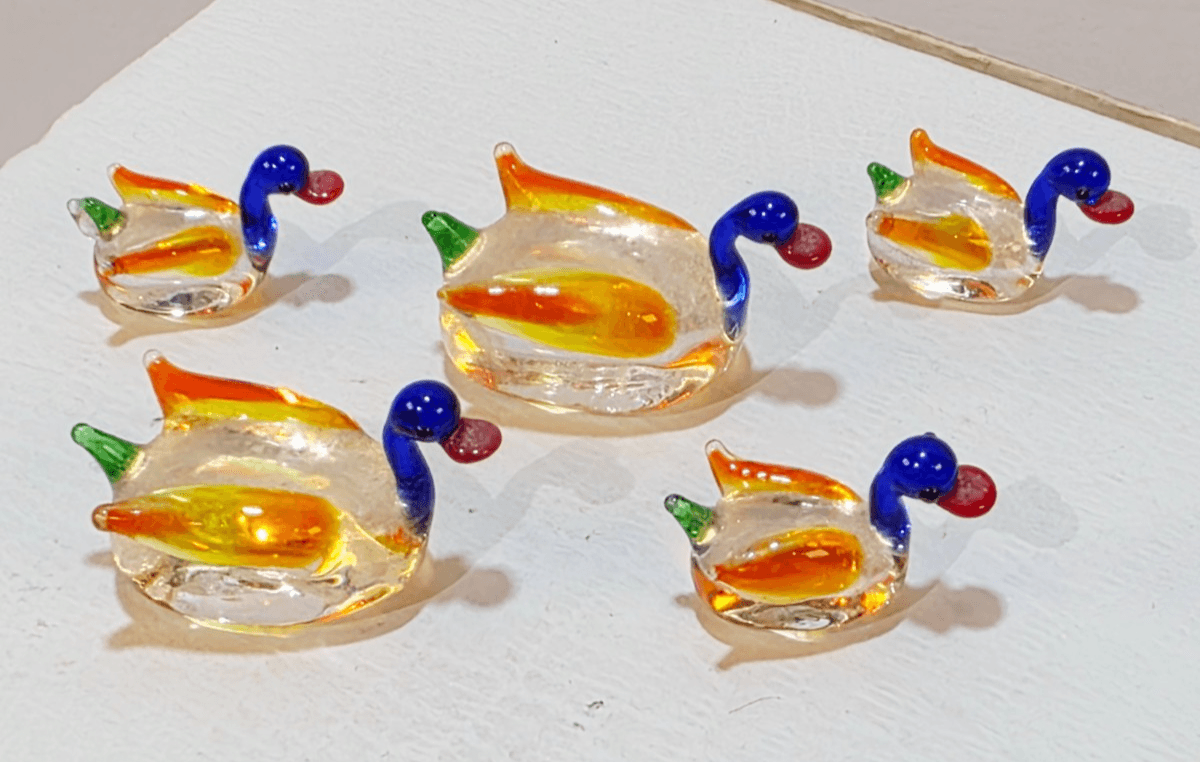 Lot of 5 Mini Collectible Hand Blown Art Glass Duck Figurines Colorful Tiny 1" - Thumbnail 3