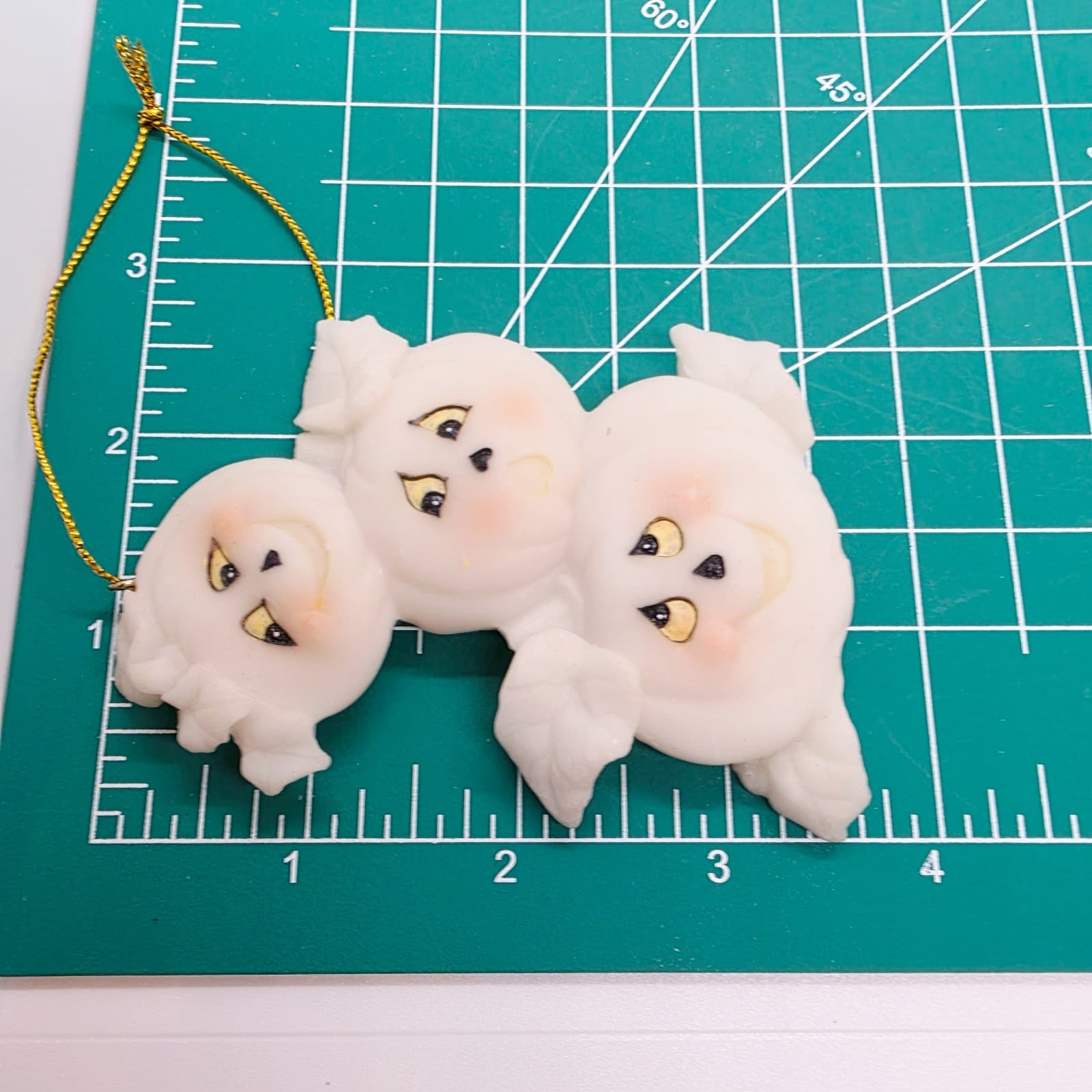 4 Vintage Ceramic Resin Halloween Ornaments Witch Bat Cats Pumpkin Off White - Thumbnail 10
