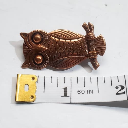 Copper Tone Lightweight Metal Perched Big Eyed Owl Bird Brooch Pin - Thumbnail 3