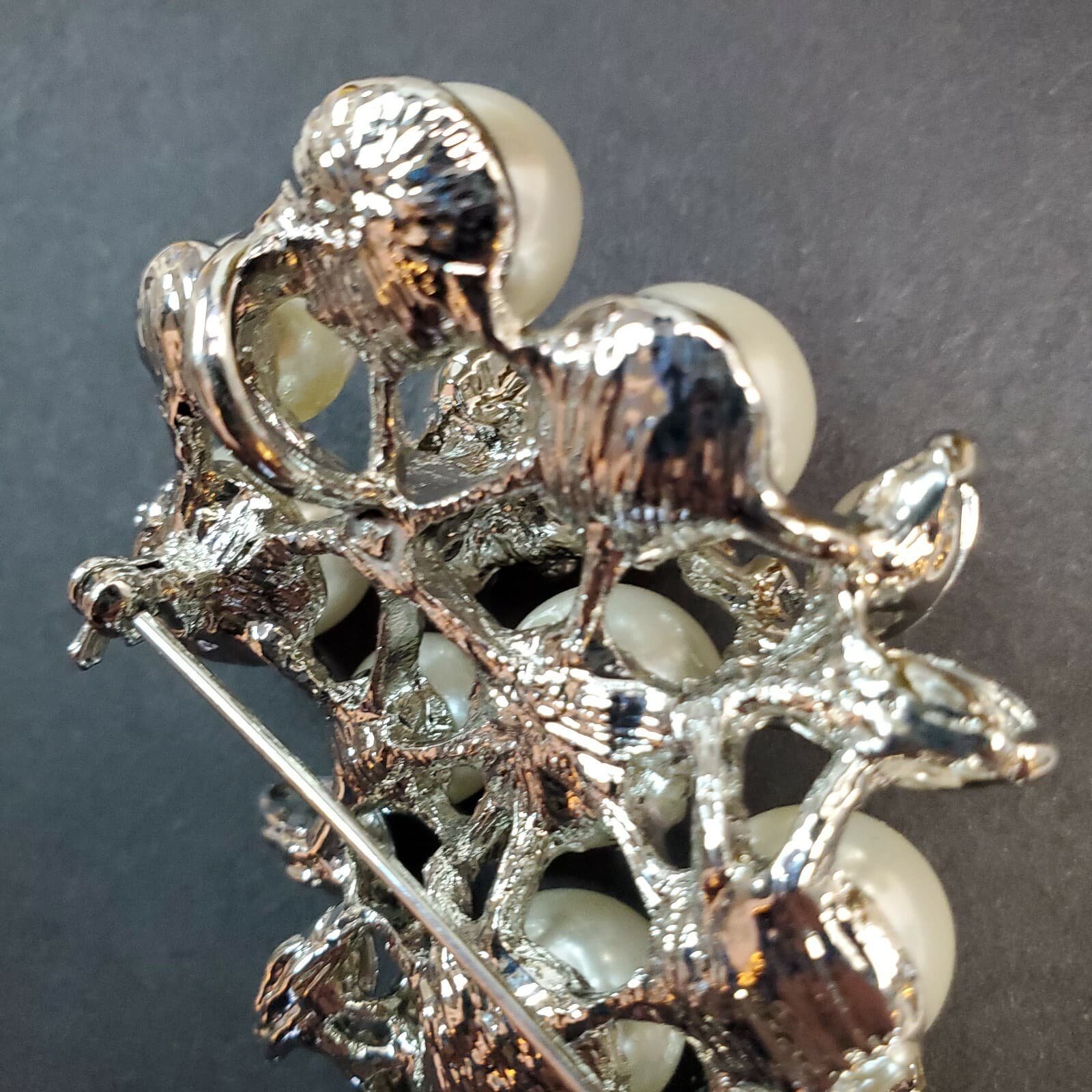 Vtg Silver Tone Cluster Faux Pearls Rhinestones Floral Spray Brooch or Pendant - Thumbnail 5