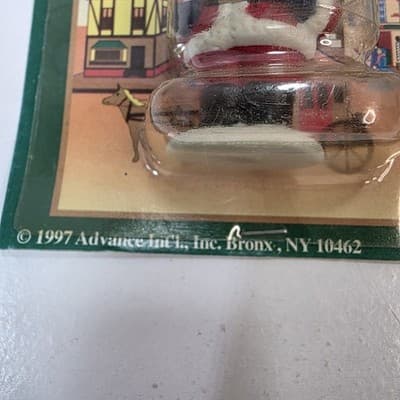 Lot of 5 Vintage Olde English Village Ceramic Christmas Scene Figures NOS - Thumbnail 2