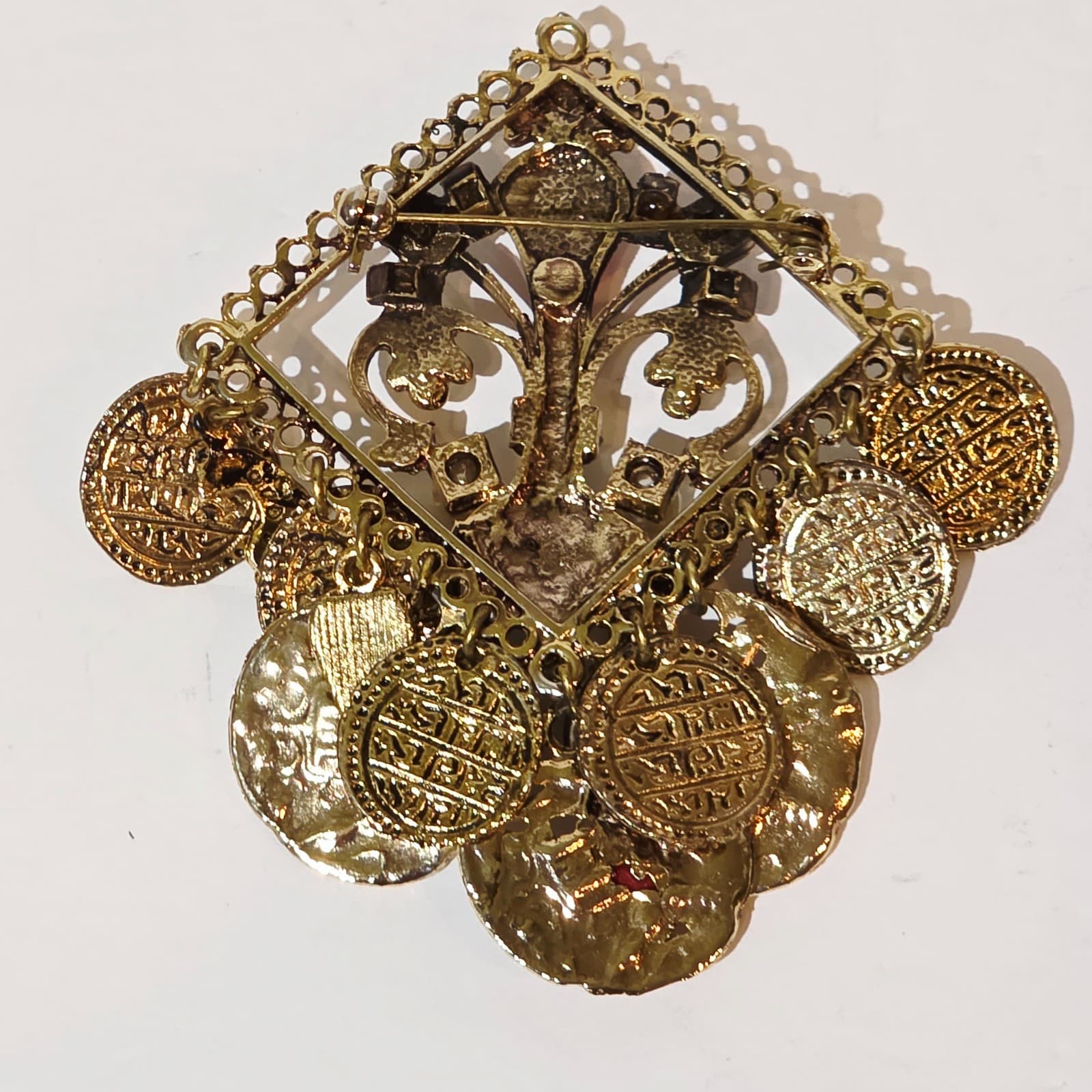 Vtg Gold Tone Open Work Metal Faux Stones Pearls Rhinestones Dangle Brooch Pin - Thumbnail 3