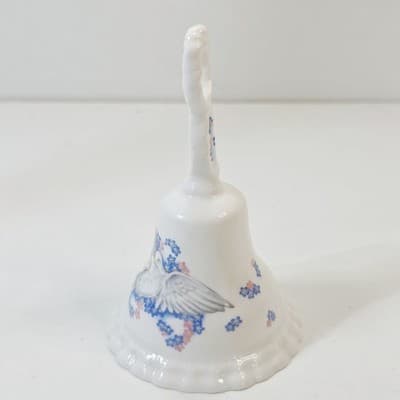 Vintage Staffordshire Fine Bone China Elizabethan Bell Doves Blue Flowers - Thumbnail 5