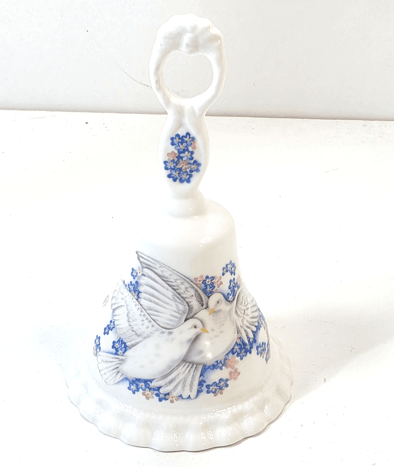 Vintage Staffordshire Fine Bone China Elizabethan Bell Doves Blue Flowers