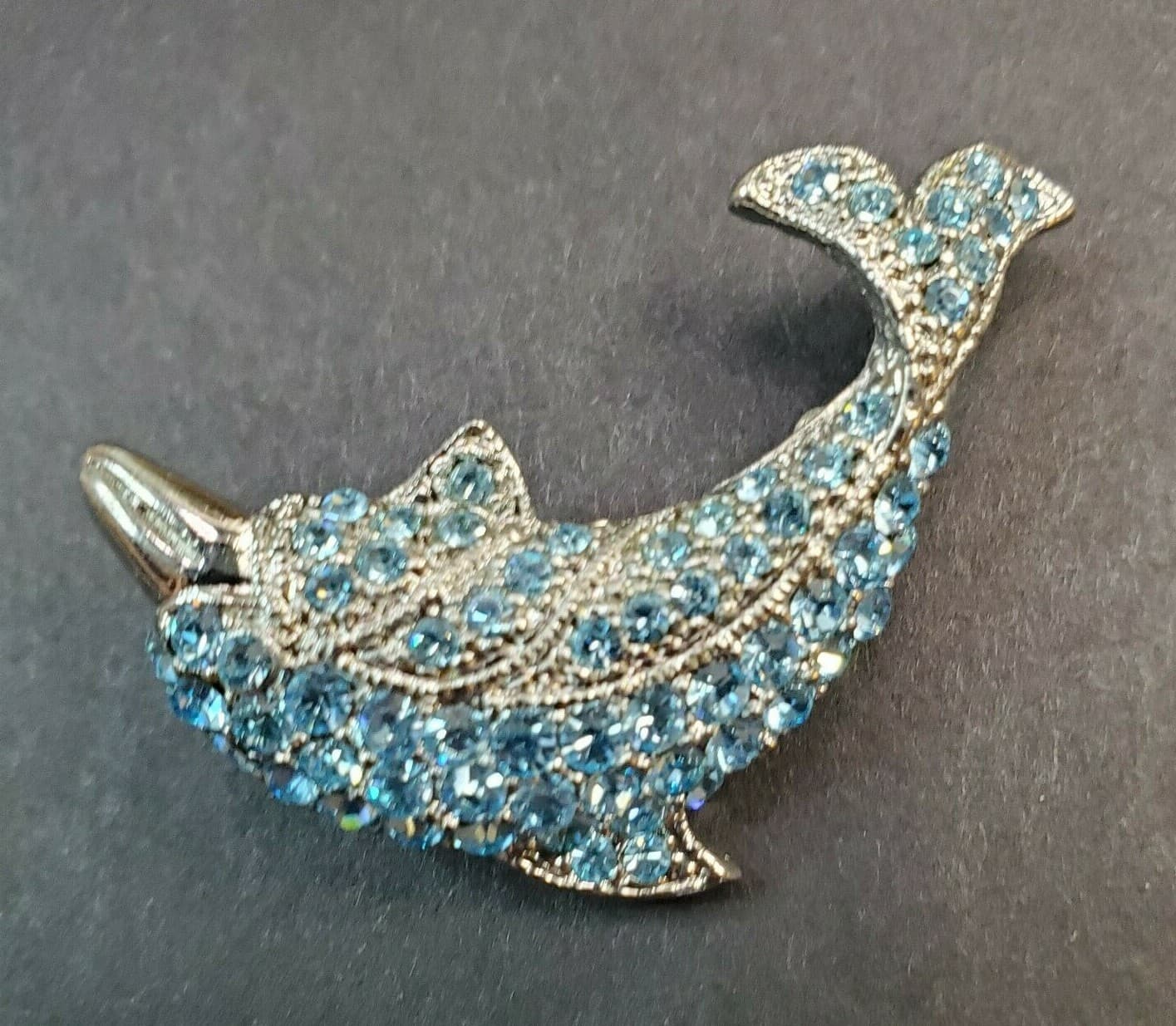 Silver Tone Metal & Blue Rhinestones Dolphin Porpoise Brooch Pin - Thumbnail 2