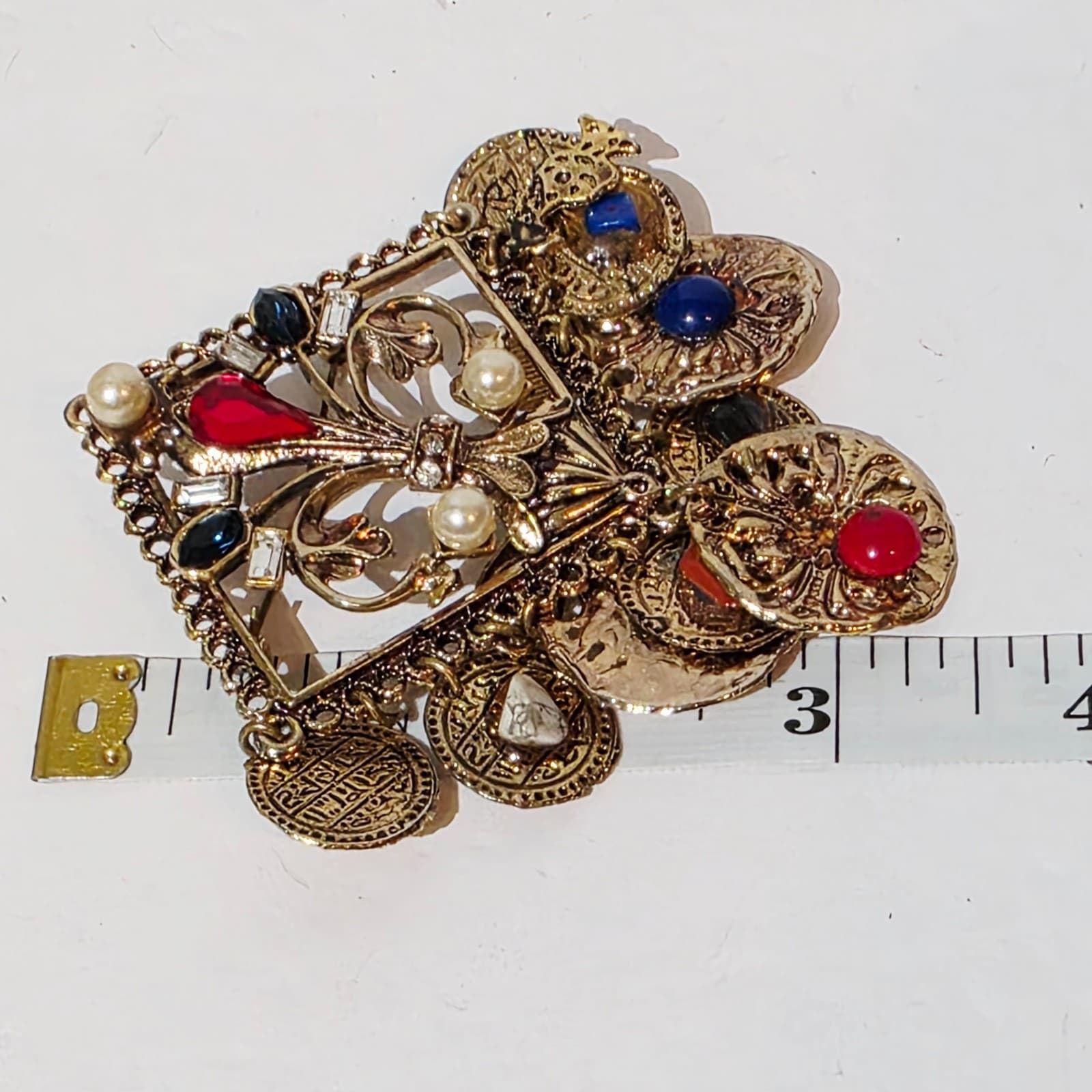 Vtg Gold Tone Open Work Metal Faux Stones Pearls Rhinestones Dangle Brooch Pin - Thumbnail 5