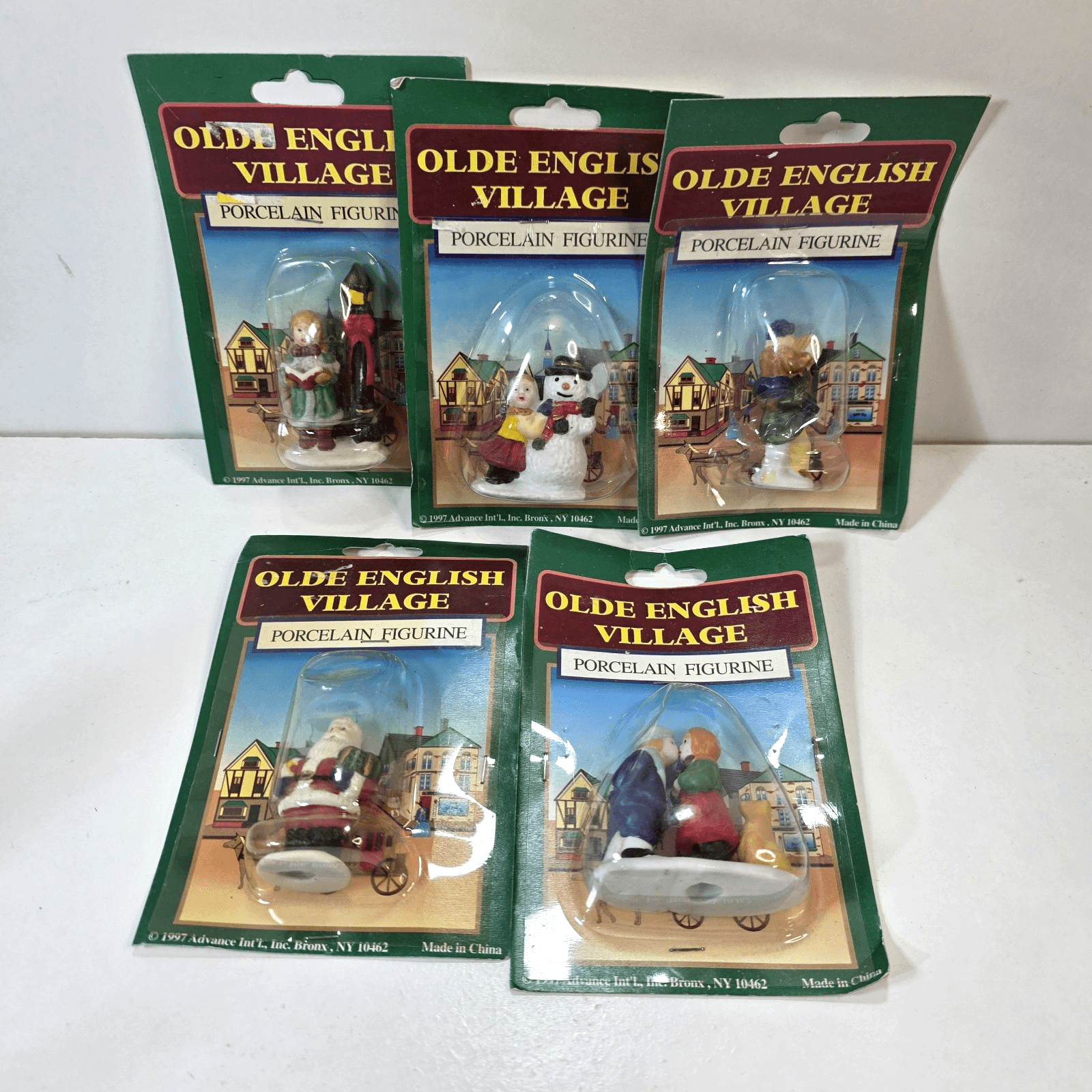Lot of 5 Vintage Olde English Village Ceramic Christmas Scene Figures NOS