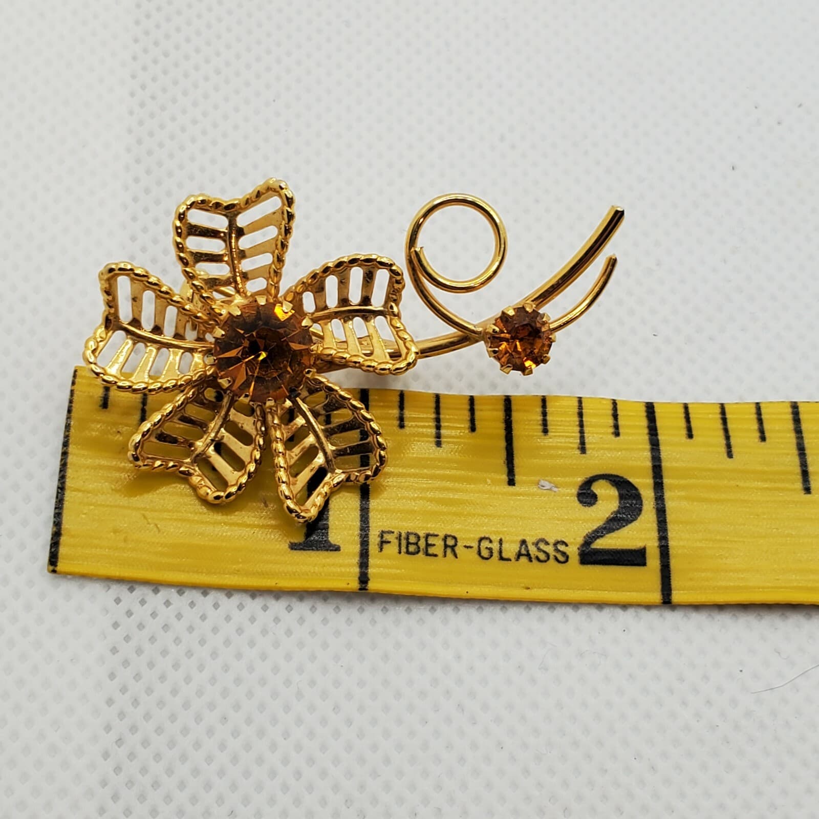 Vintage Open work Gold Tone Metal Flower w/Topaz color Rhinestones Brooch Pin - Thumbnail 3
