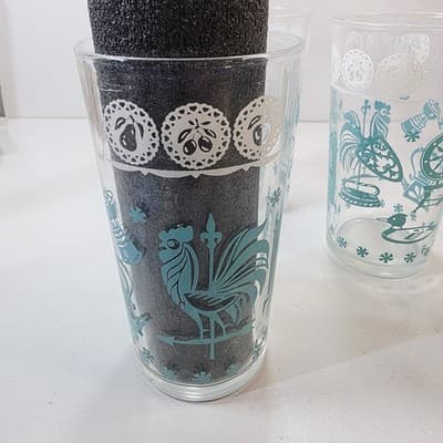 3 Vtg Hazel Atlas Tumblers Glass Rooster Spinning Wheel Clock Iron Teal 5.125" - Thumbnail 2