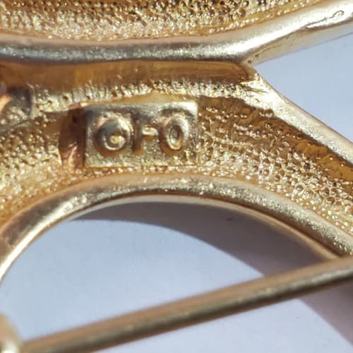 Vtg FO Fernando Originals Matte Gold Tone Green Rhinestone Eyes Cat Brooch Pin - Thumbnail 4