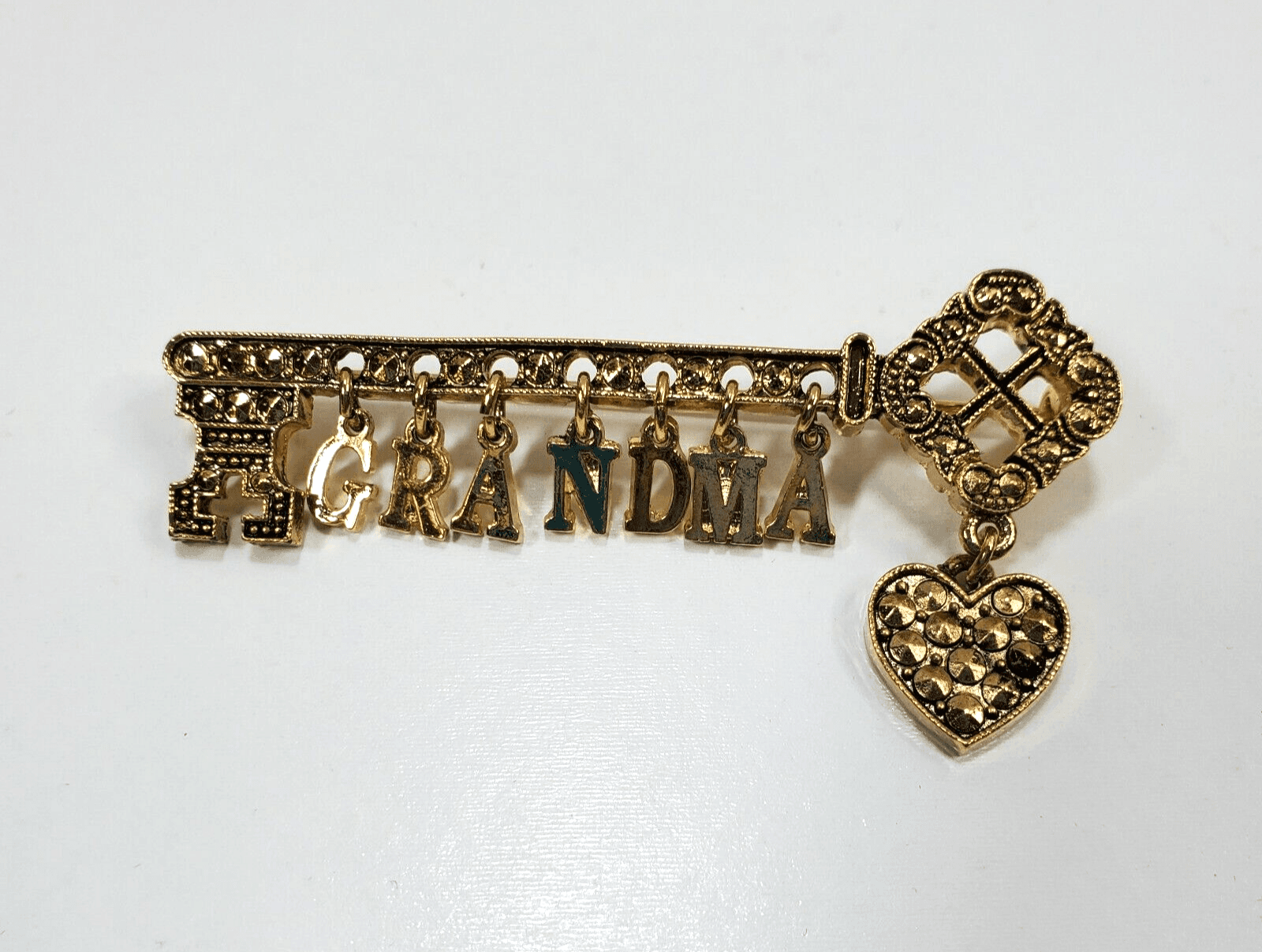 Textured Gold Tone Dangle Grandma Letters Key to My Heart Brooch Pin
