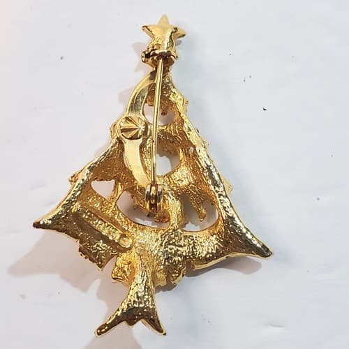 Vintage Gerry's Gold Tone Metal Red Enamel Faux Pearl Christmas Tree Brooch Pin - Thumbnail 2