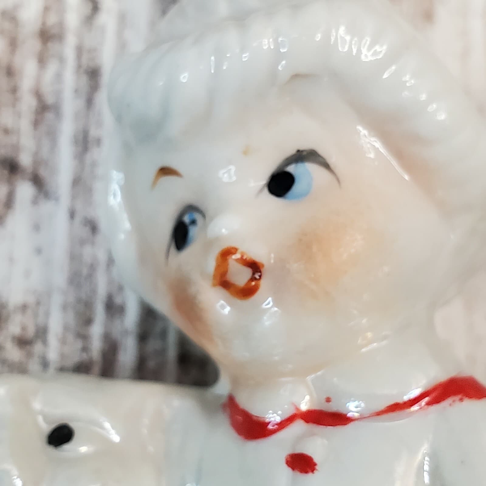 4 Vintage Crown Deville Red & White Lusterware Children with Toys Figurines - Thumbnail 11