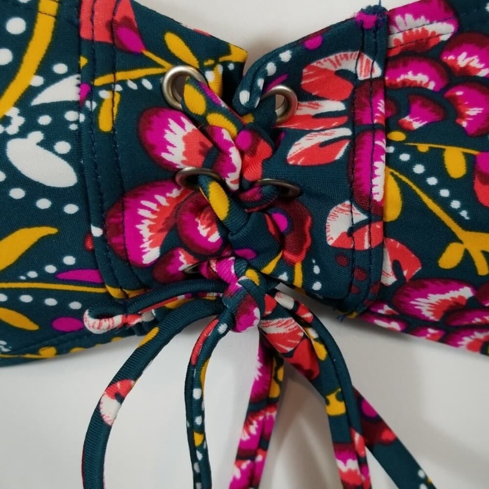 Xhilaration 2 piece Floral Swimsuit Bikini Criss Cross Back Straps Size Small - Thumbnail 3