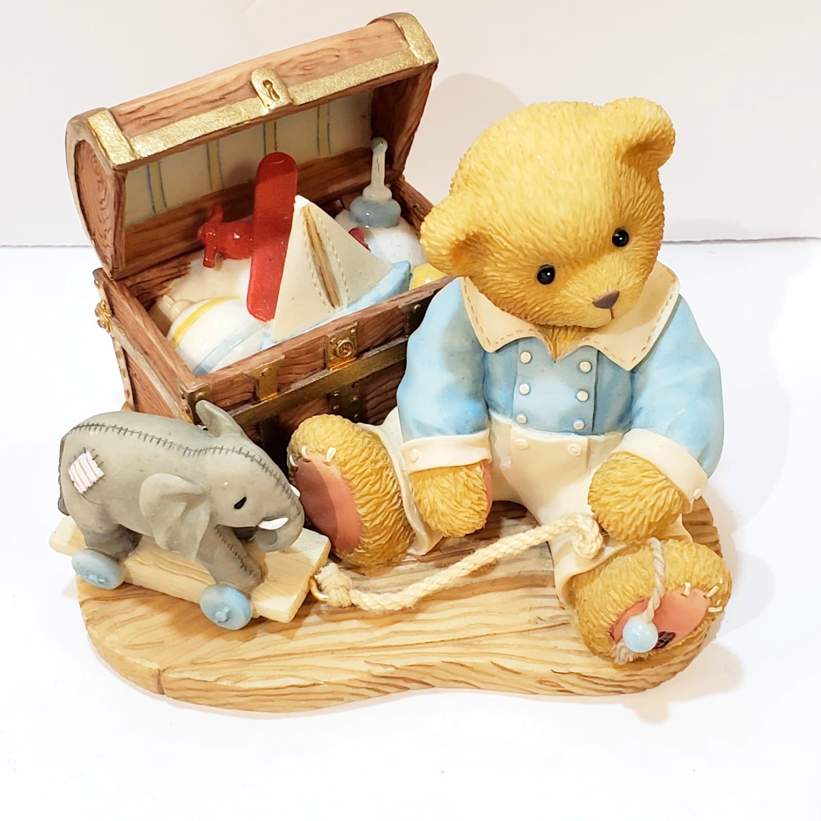 Vtg 1999 Cherished Teddies Wilfred Lifetime of Friendship Trunk Full Figurine