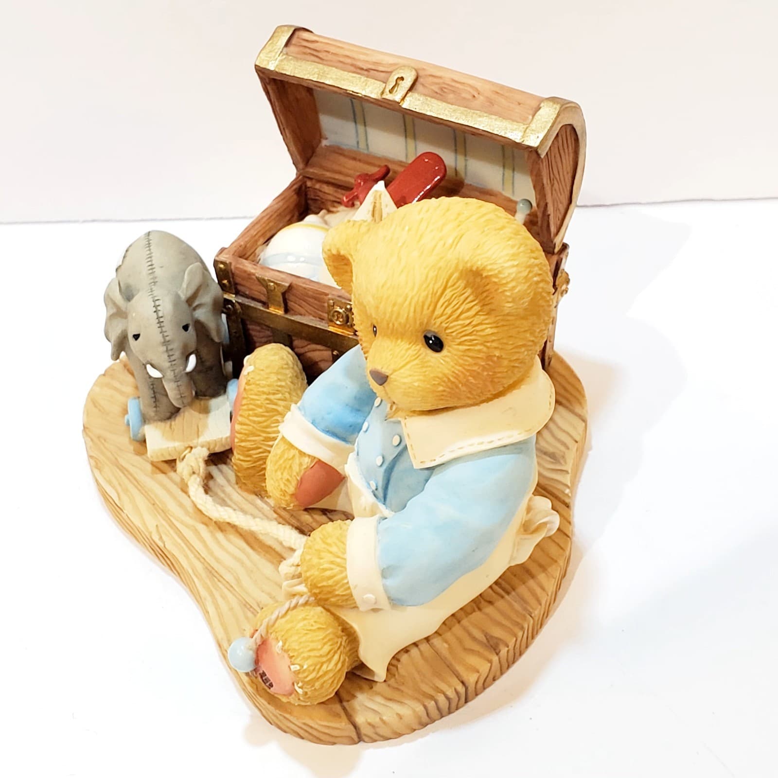 Vtg 1999 Cherished Teddies Wilfred Lifetime of Friendship Trunk Full Figurine - Thumbnail 7