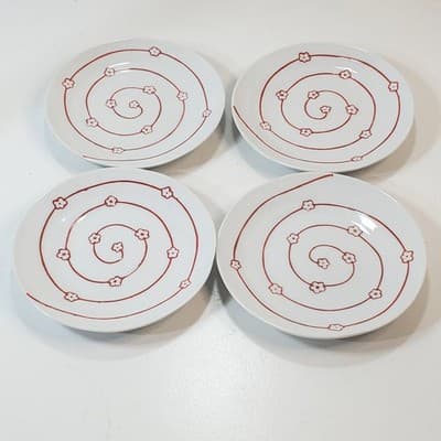 Crate And Barrel 4 Small Porcelain Appetizer Plates Red Flowers Swirl 5.125 inch - Thumbnail 3