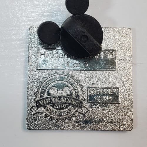 WDW Disney Trading Pin 2010 Hidden Mickey Series 1 of 5 Neon Green Mickey Mouse - Thumbnail 2