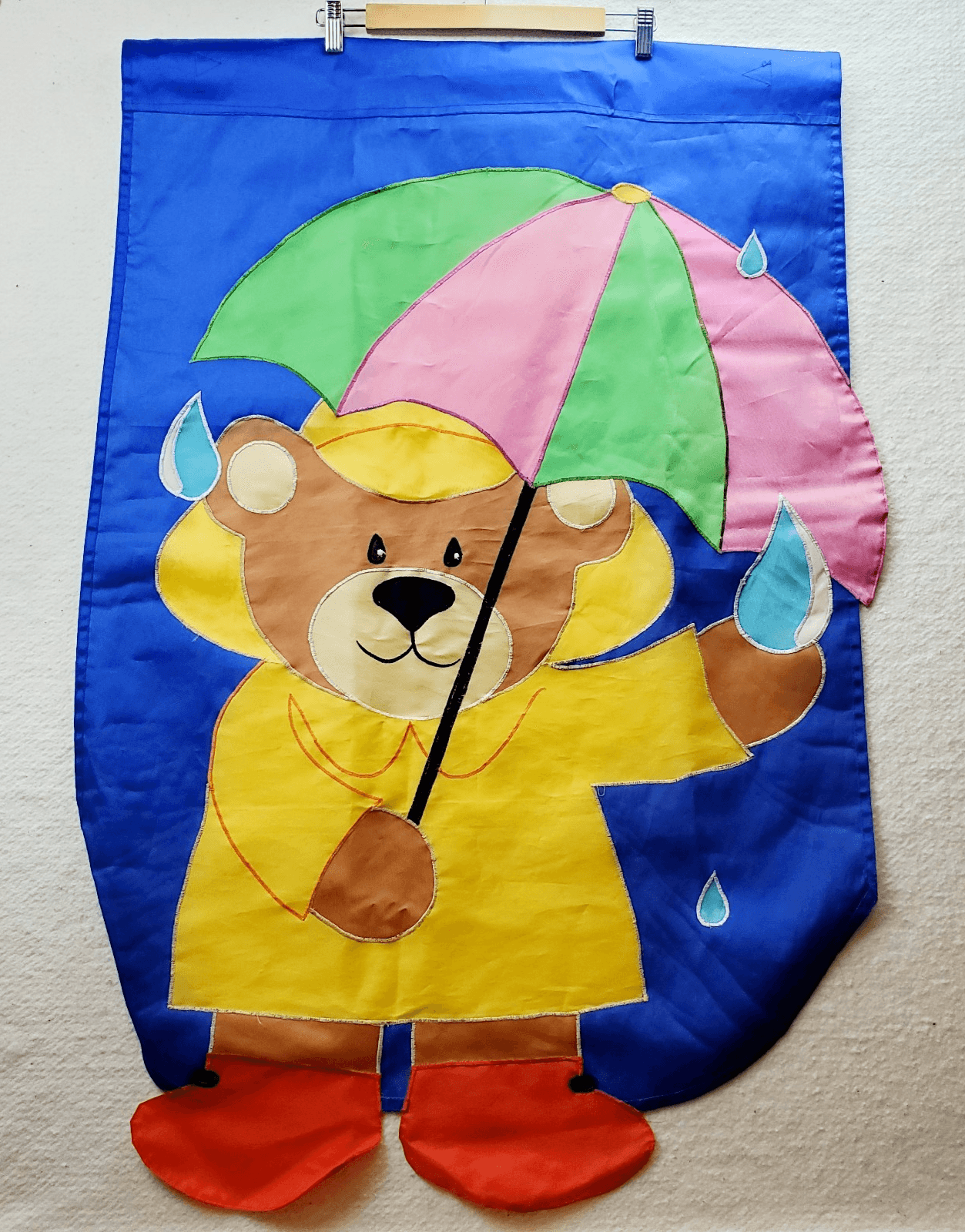 Vtg 1997 NCE Garden Flag Teddy Bear In Raincoat w/ Umbrella Nylon Banner 29 x 43 - Thumbnail 6
