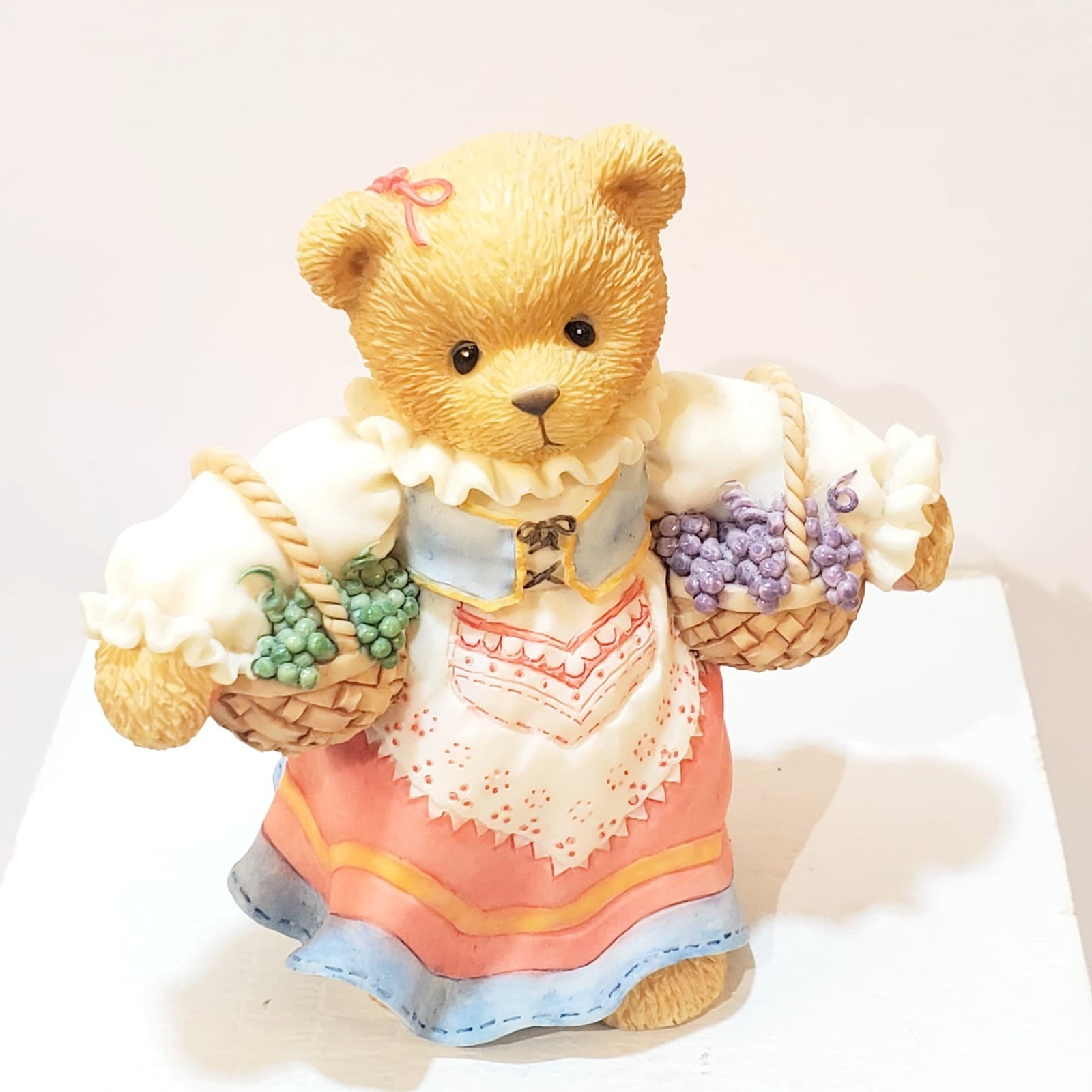 Vtg 1997 Cherished Teddies Sophia From Italy Grapes On Vine Friendship Figurine