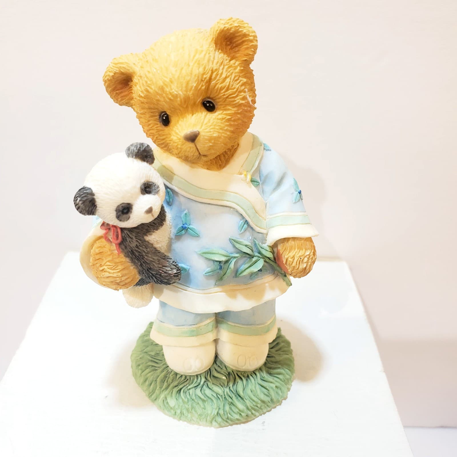 Vintage 1996 Cherished Teddies Lian Our Friendship Spans Many Miles Figurine