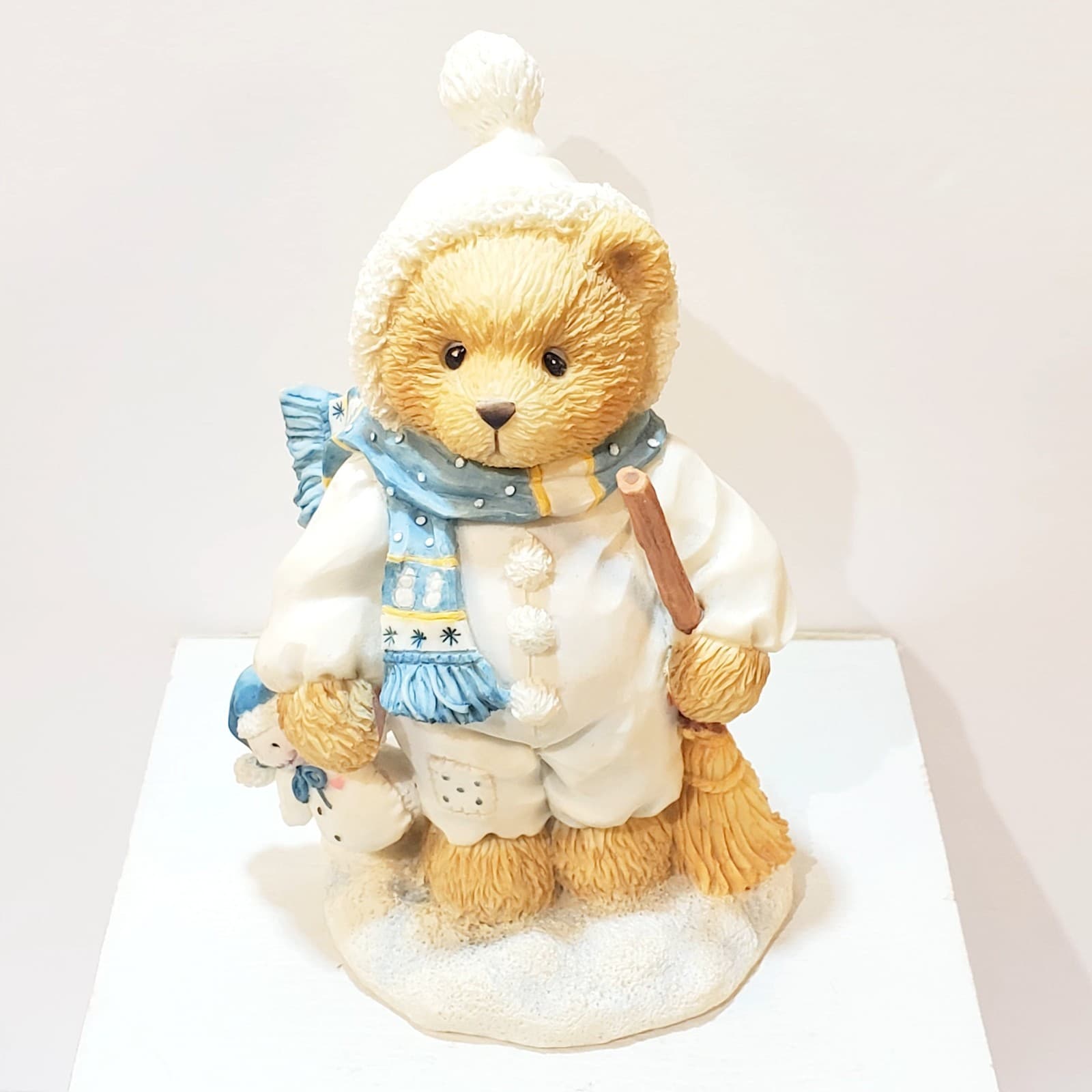 Vintage 1995 Cherished Teddies Earl Warm Hearted Friends Figurine Winter Theme